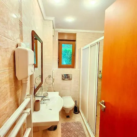 Relaxation And Comfort Апартаменты Bunzareto